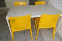 Mobilier : 8 tables à 4 couverts - 2 tables à 2 couverts - 1… (photo 2)