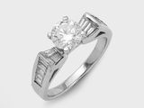 gros plan d'une bague en diamant sur fond blanc