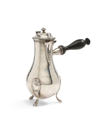 VERSEUSE TRIPODE en argent, de forme balustre.