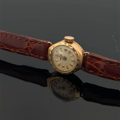 Montre-bracelet Rolex pour femme en or 18 carats