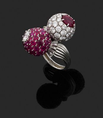 Importante BAGUE Toi et Moi en or gris et platine, la monture godronné - Photo 1