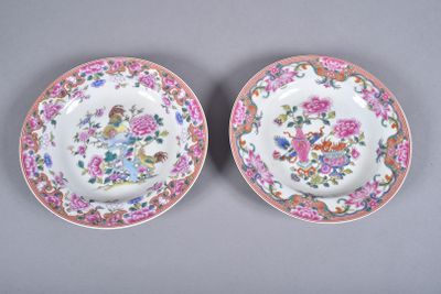 CHINE, Deux assiettes en porcelaine à décor émaillé polychro…