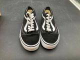 vans old skooler black and white sneakers with white laces