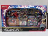 une boîte de cartes Pokémon posée sur une table