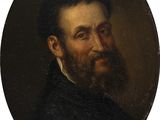 portrait d'un homme barbu vêtu d'un manteau noir