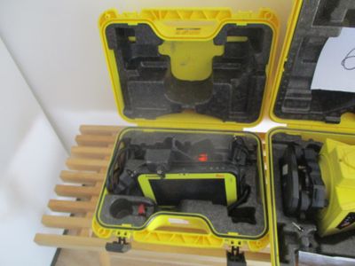 appareil LEICA ICON ROBOT 50 implantation sur terrain des données topo