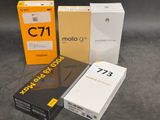 trois boîtes de tailles et de couleurs différentes contenant le même produit