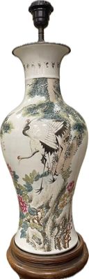 CHINE Vase balustre en porcelaine et émaux de la famille ver… - Photo 1