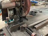 a machine that is sitting on a table in a room