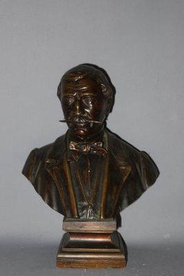 Jules FOUQUET XIX " Buste d'homme moustachu " en bronze à pa…