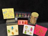 many different items that are sitting on a table