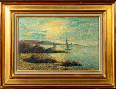 tableau représentant un voilier sur l'eau, près d'un rivage rocheux