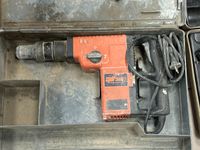 Perforateur SPIT 385.