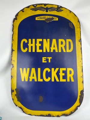 un vieux panneau jaune et bleu sur lequel on peut lire « Chenardd et Walker »