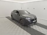 la photo d'une voiture garée dans un garage