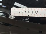 a sticker on the back of a car that says vauto