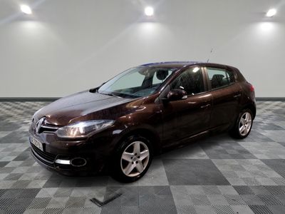 RENAULT - MÉGANE III DCI 95 FAP ECO2 LIMITED - GO - Mise en …