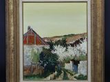 une peinture à l'huile représentant une scène de campagne avec une grange rouge en arrière-plan