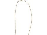 un collier en or avec une longue chaîne et un fermoir, sur fond blanc