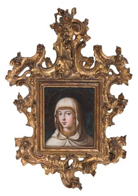 portrait d'une femme dans un cadre doré