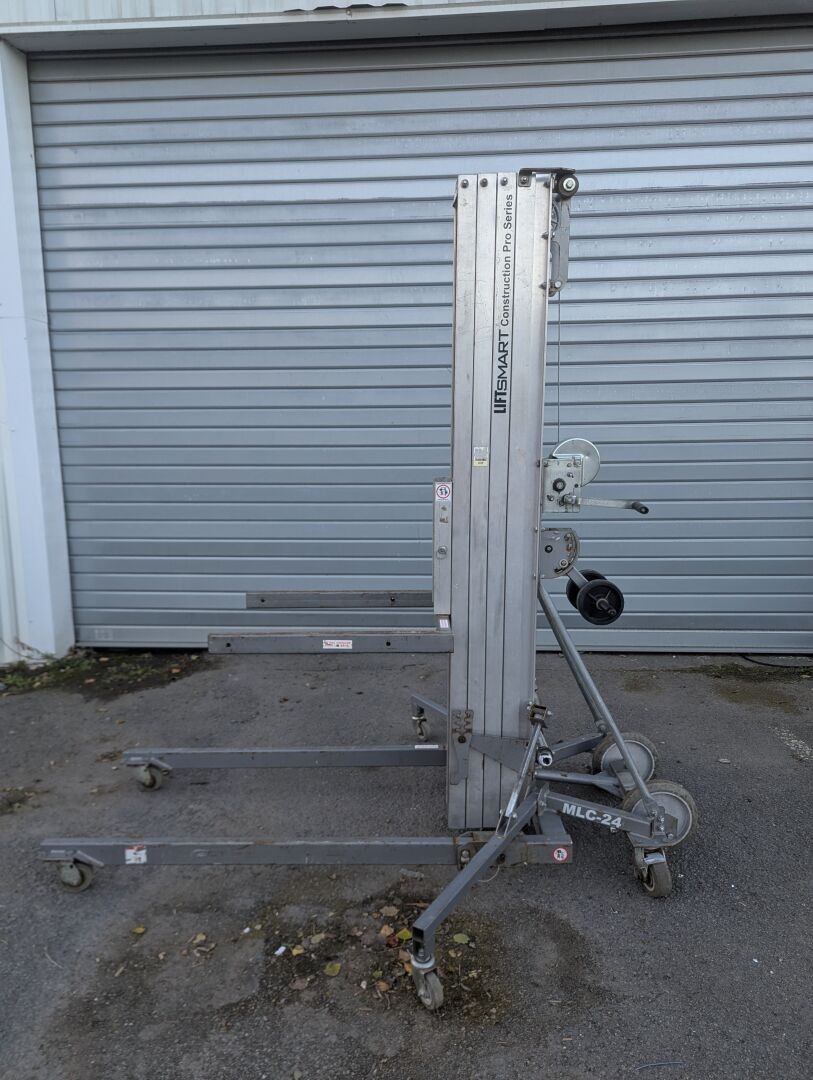 Monte-matériaux vertical LIFTSMART MLC-24
