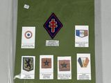 une photo d'une photo représentant des insignes militaires