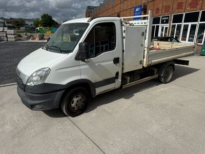 Véhicule Immatriculé DJ158ZQ, de Marque IVECO, Modele 35C15,…