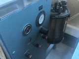 a machine that is sitting on a table in a room
