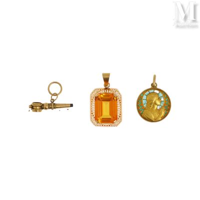 Lot de pendentifs Lot de pendentifs aux deux tons d'or 18K (… - Photo 1