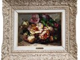 une peinture à l'huile représentant un panier de fleurs posé sur une table