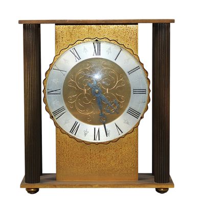 HOUR LAVIGNE - PENDULE portique en bronze doré, mouvement mé…