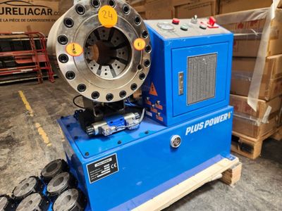l'image d'une machine posée sur une palette