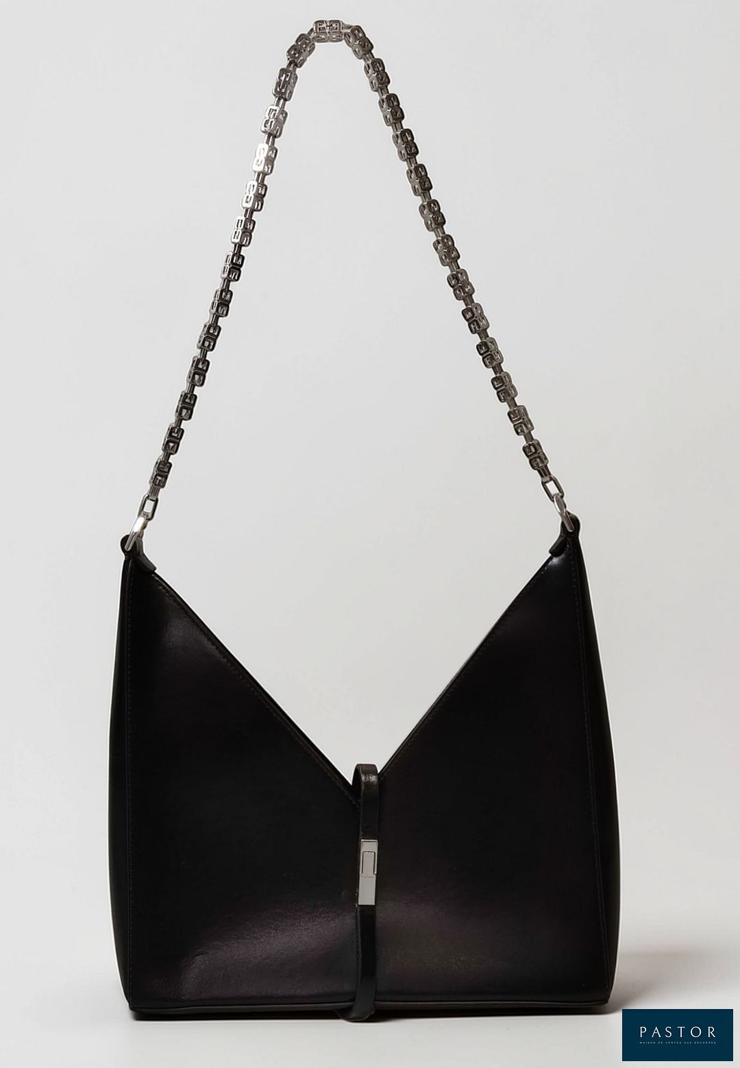 Objets d'art & Curiosités