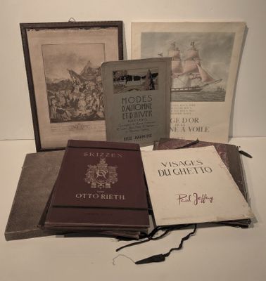 de nombreux livres posés sur une table