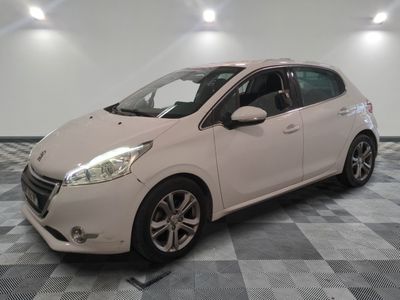 Peugeot 208 1.6 E-HDI 92CH ETG6 Allure - Compacte Économique