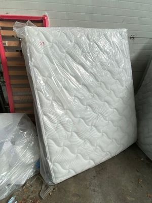1 Matelas FIX 33 kg/m3 pour lit 140 confort ferme.