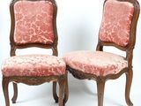 paire de chaises anciennes en bois sculpté, avec assise rembourrée rose, rembourrée, rembourrée, rembourrée, rembourrée, rembourrée, rembourrée, rembourrée