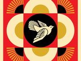 une image représentant un oiseau blanc volant sur un fond rouge et jaune
