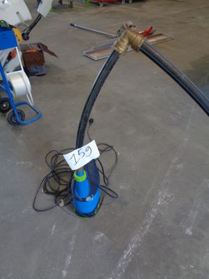 an image of a machine that is on the ground