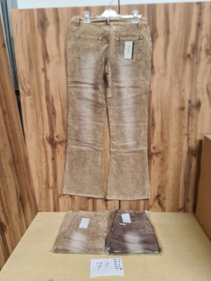 Lot de 36 pantalons femme ? Coupe bootcut effet dlav beige…
