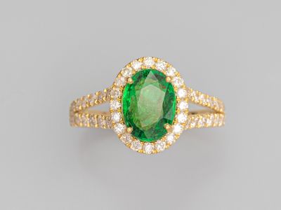 a green tourmaline and diamond ring