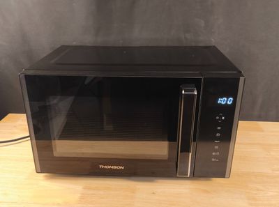 Micro-ondes + Gril Thomson TH23G