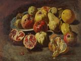 un tableau représentant une assiette de grenades et de poires posée sur une table