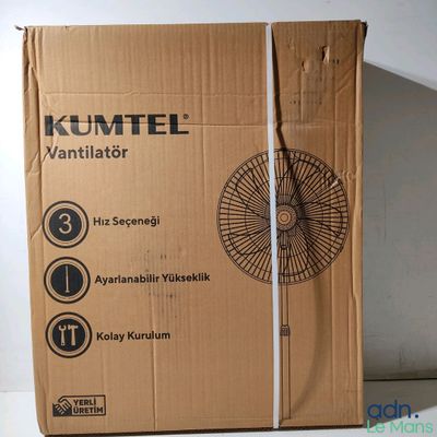 une image représentant une boîte contenant un ventilateur