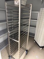 * Lot d'étagères alimentaires à clayettes + poubelle à pédal… (photo 4)