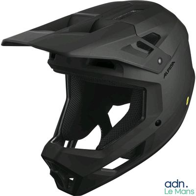 un gros plan d'un casque noir sur fond blanc