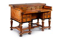 Bureau mazarin ou bureau de changeur en bois de placage de l… (photo 3)