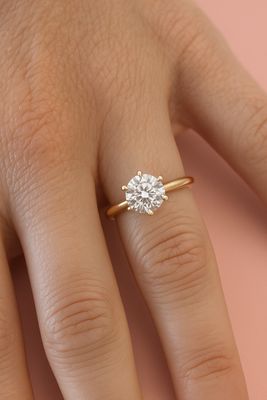 BAGUE EN OR JAUNE 18K AVEC UN DIAMANT NATUREL DE 1,5 CARAT C… - Photo 1