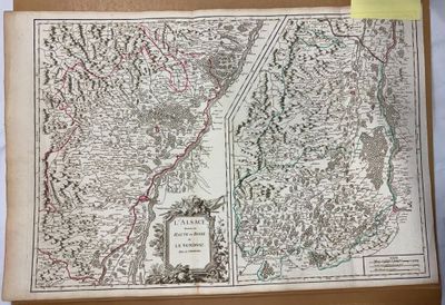 une vieille carte de l'Angleterre sur laquelle figure un repère jaune