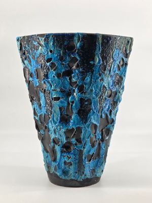 Charles CART à Annecy. Vase en faïence dit "Au Cyclope émaux…